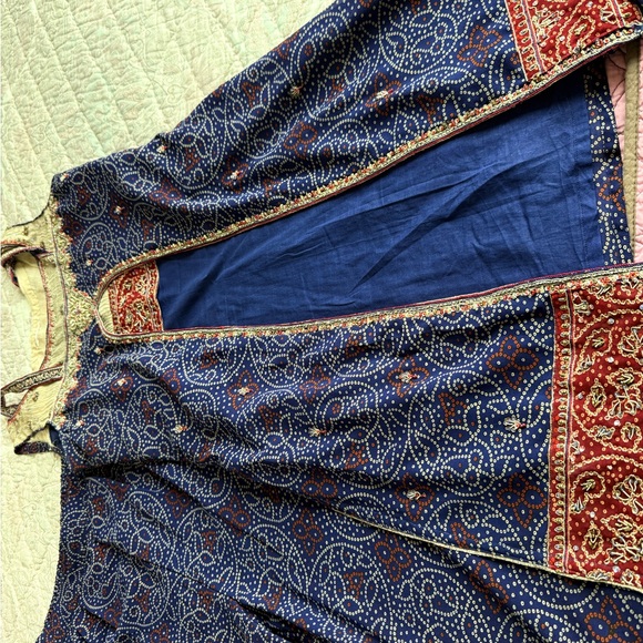 Embroidered Blue and Red Sleeveless palazzo suit - Picture 5 of 7